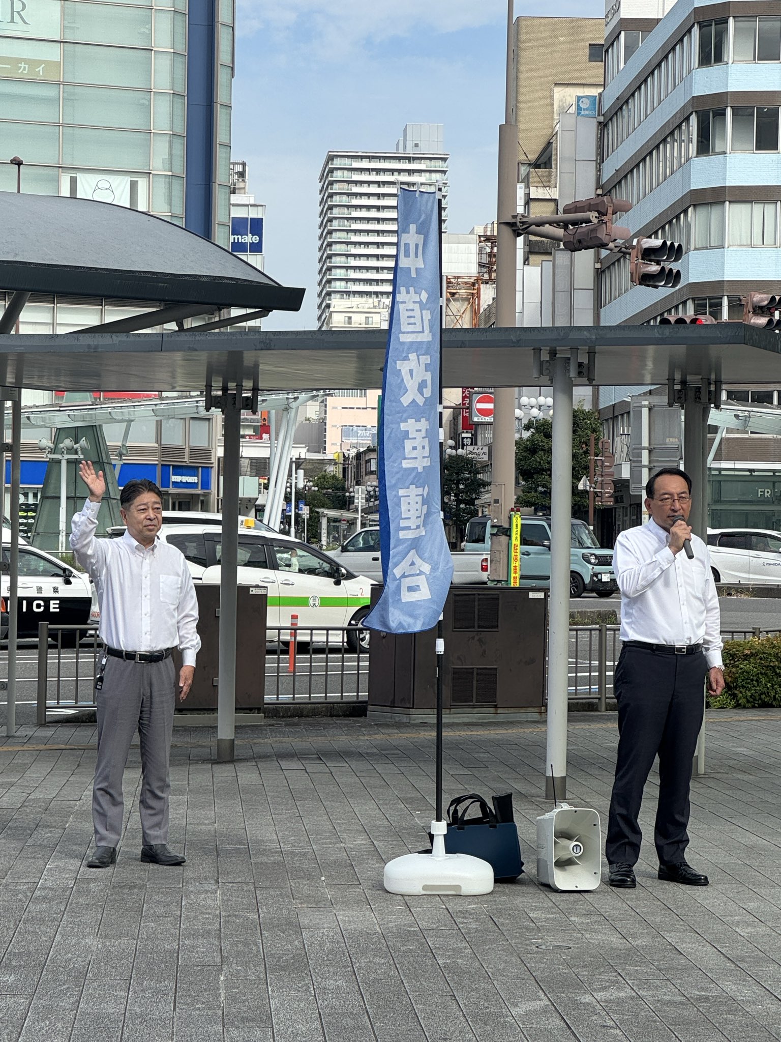 山本あきひこ県議とともに、静岡駅前での街頭演説から